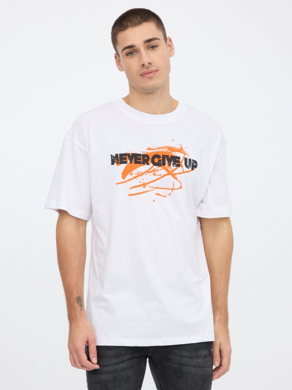 Camiseta Never GiveUP blanco vista media frontal