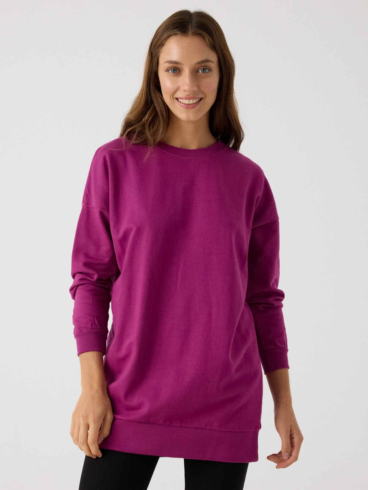 Oversized sweatshirt dress fuchsia middle front view