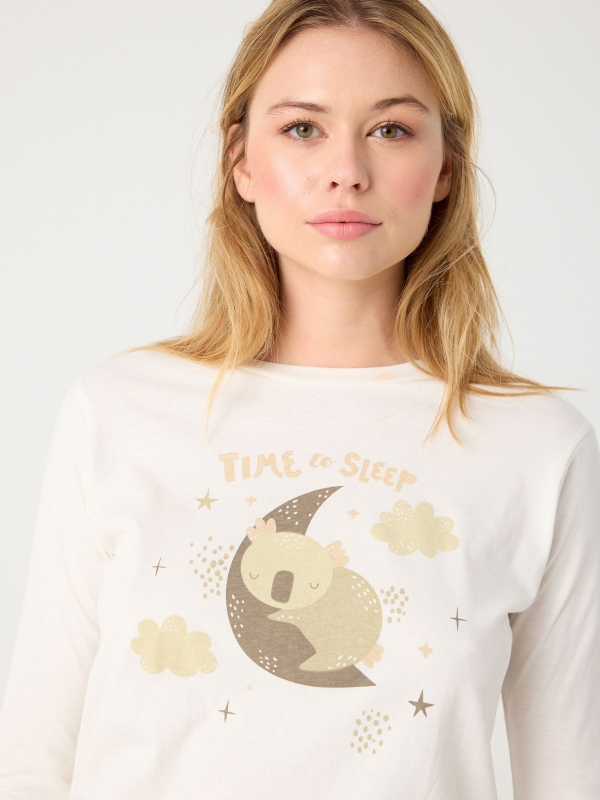 Pijama Koala off white primeiro plano