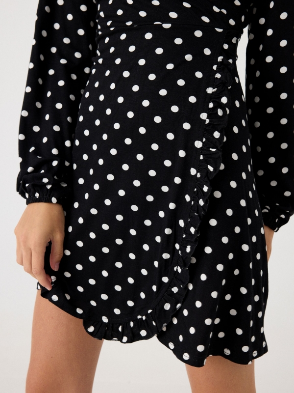 Polka dot print V-neck dress black detail view