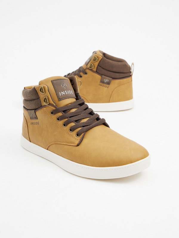 Botin combinado camel vista detalhe