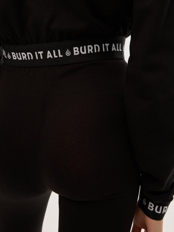 Leggings rubber text black detail view