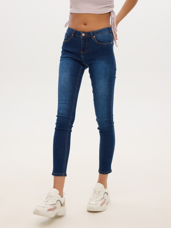 Jeans skinny mid rise azul vista media frontal