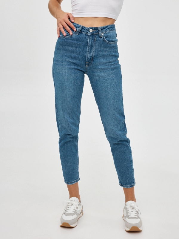 Jeans mom slim azul vista media frontal