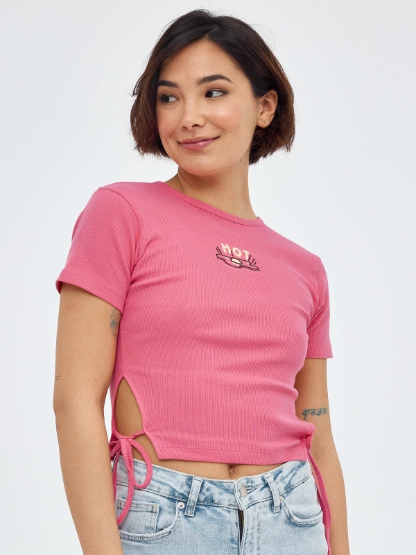 T-shirt crop com lace up coral vista meia frontal