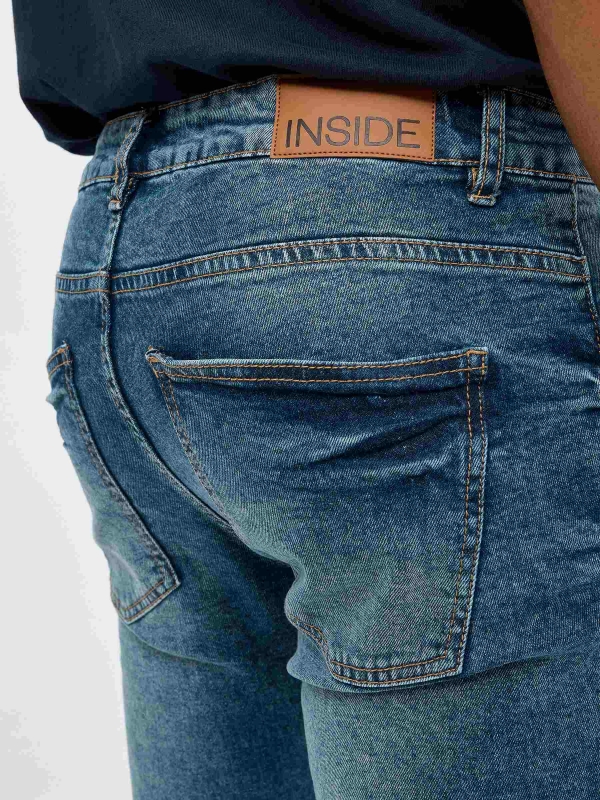 Jeans slim denim azul vista detalhe