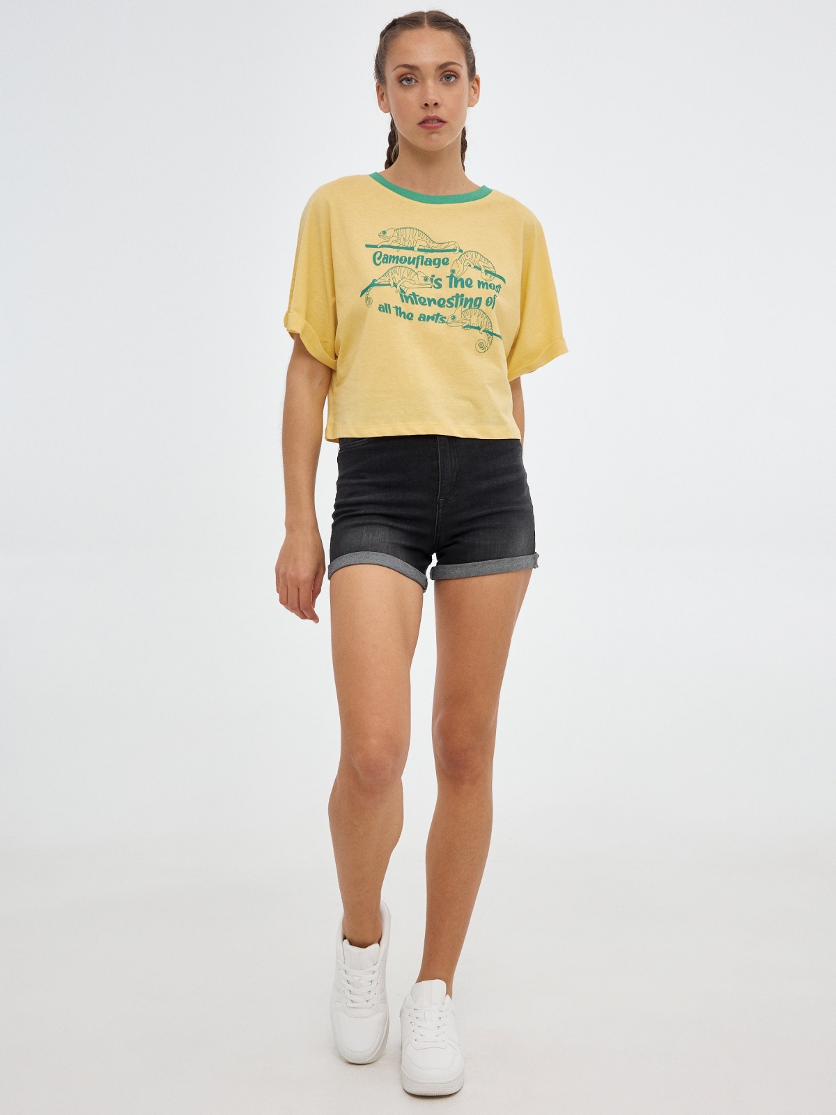 Chameleon crop top pastel yellow front view