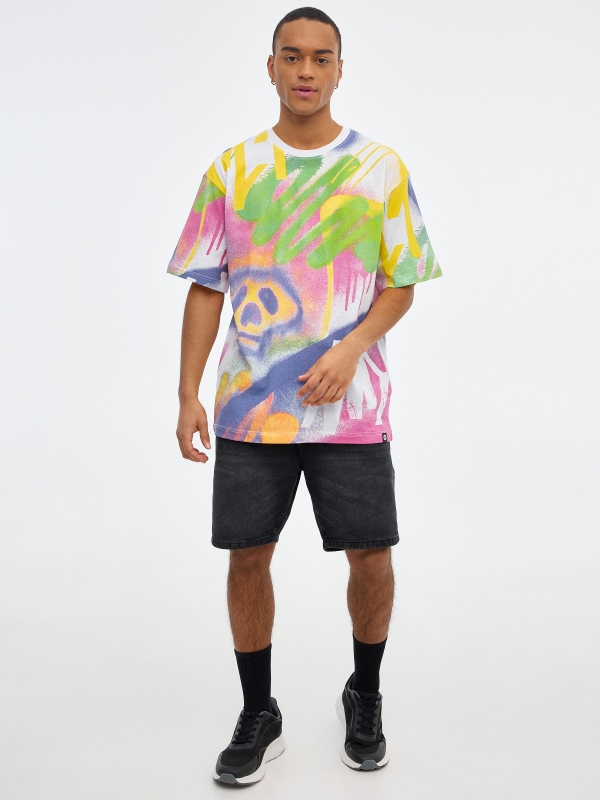 T-shirt de graffiti oversized branco vista geral frontal