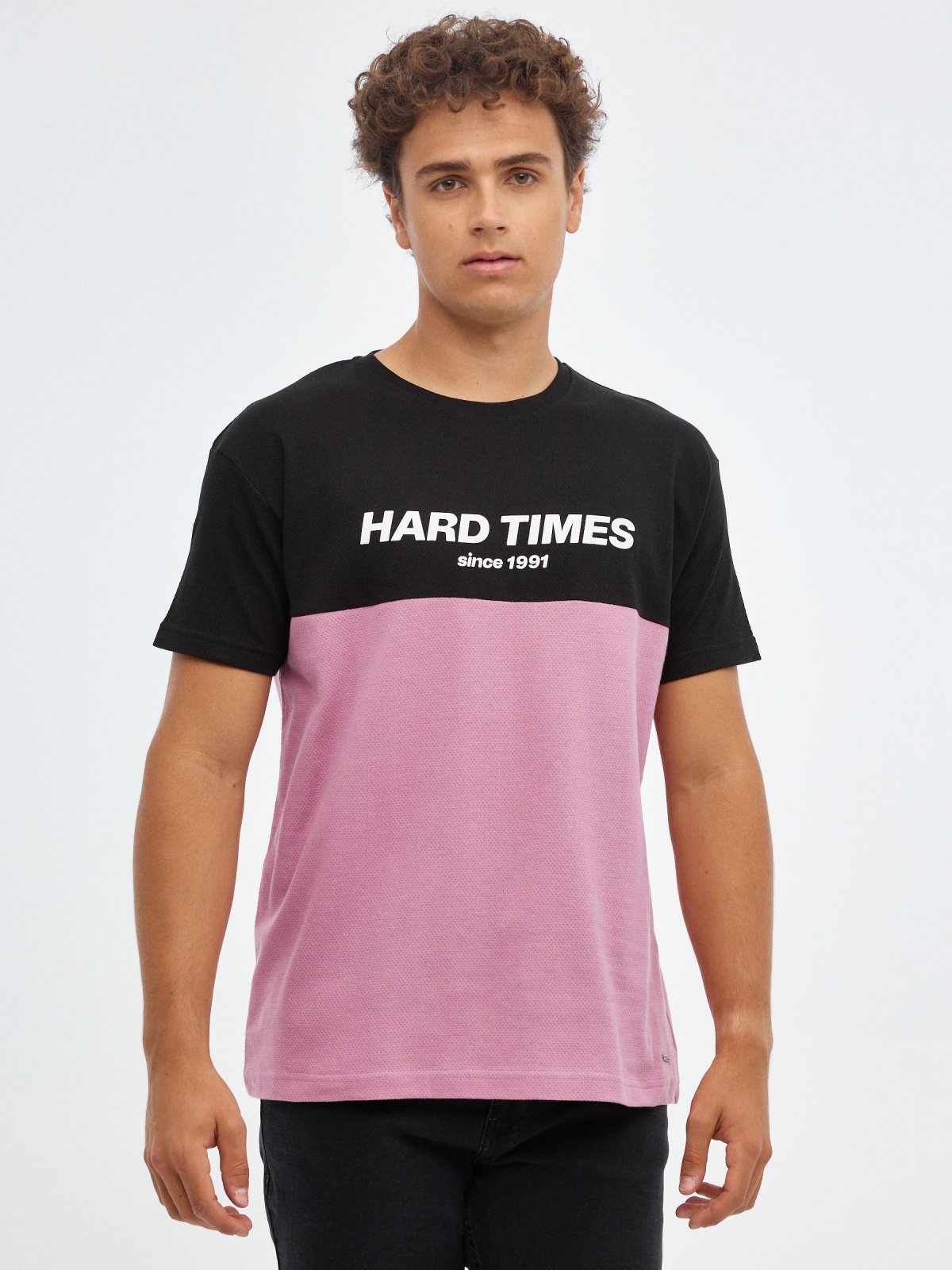 Camiseta Hard Times negro vista media frontal