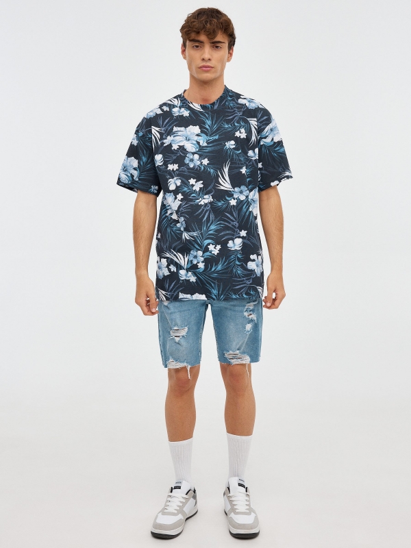 Camiseta oversized tropical negro vista general frontal