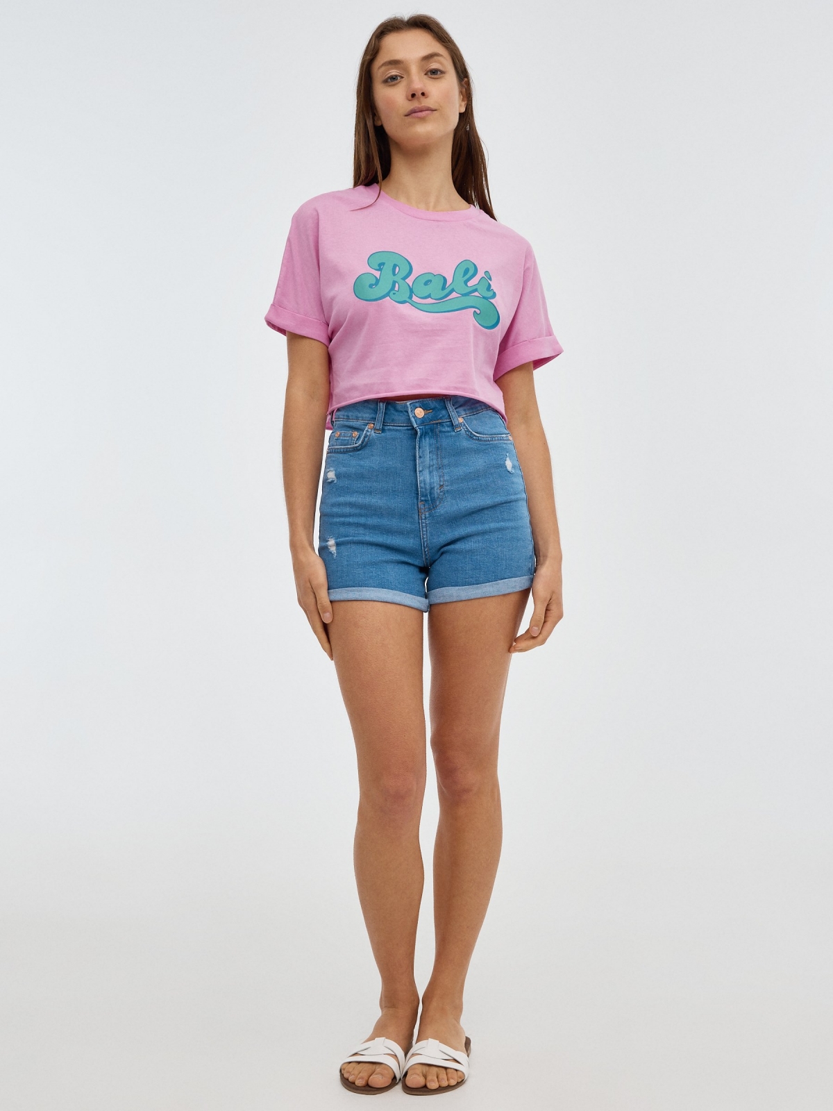 Camiseta crop Bali rosa vista general frontal