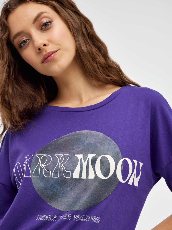 Darkmoon print T-shirt violet detail view