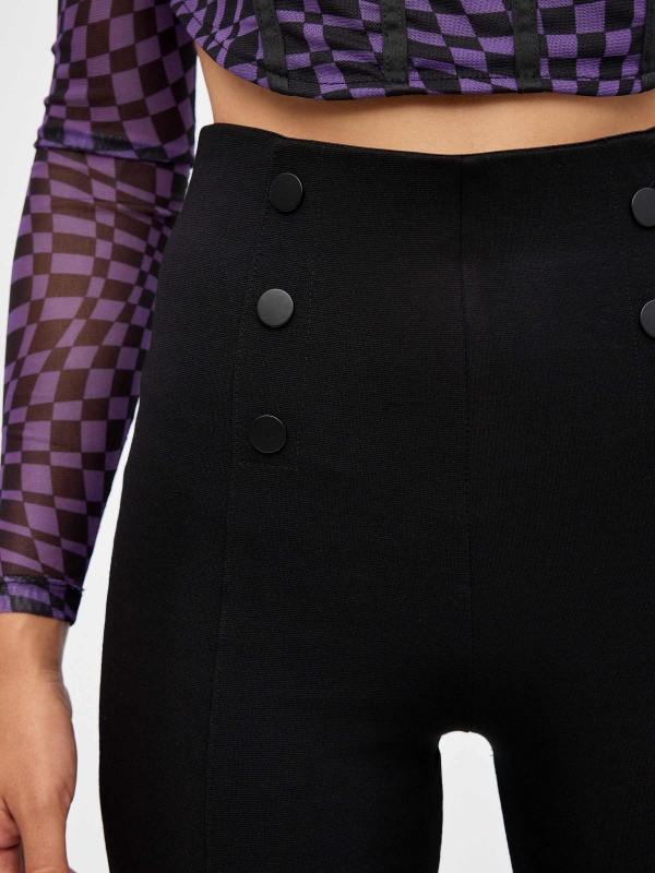 Leggings high waist con botones negro vista detalle