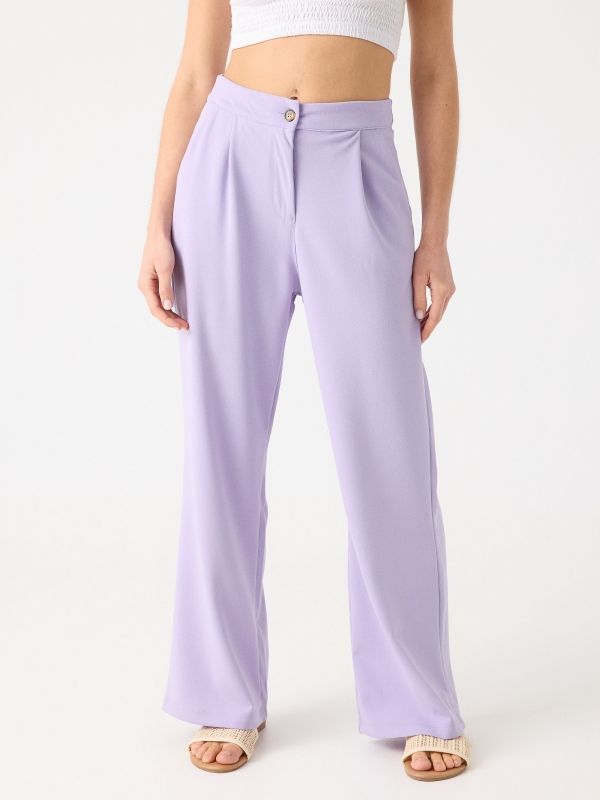 Pantalón básico wide leg lila vista media frontal