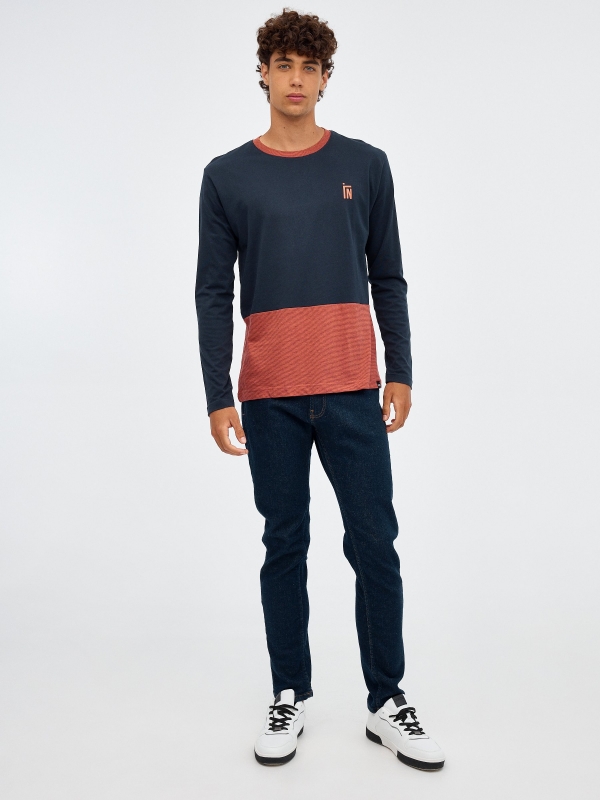 Double color T-shirt navy front view