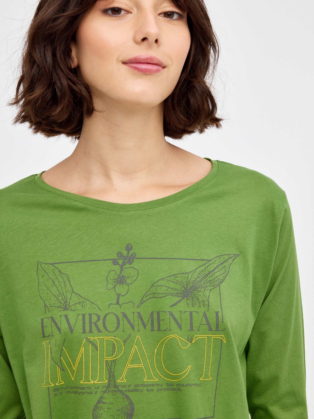 Environmental T-shirt olive green detail view