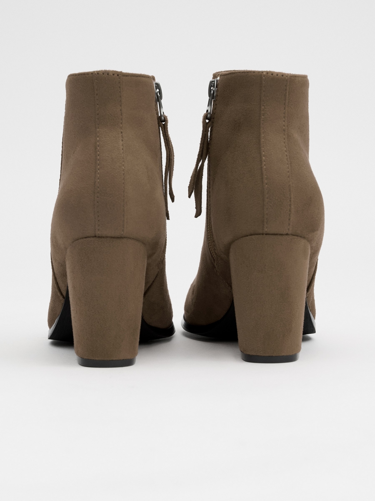 Brown ankle boot with heel beige detail view