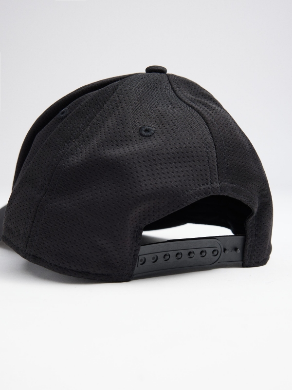 Gorra baseball INSIDE negro vista detalle