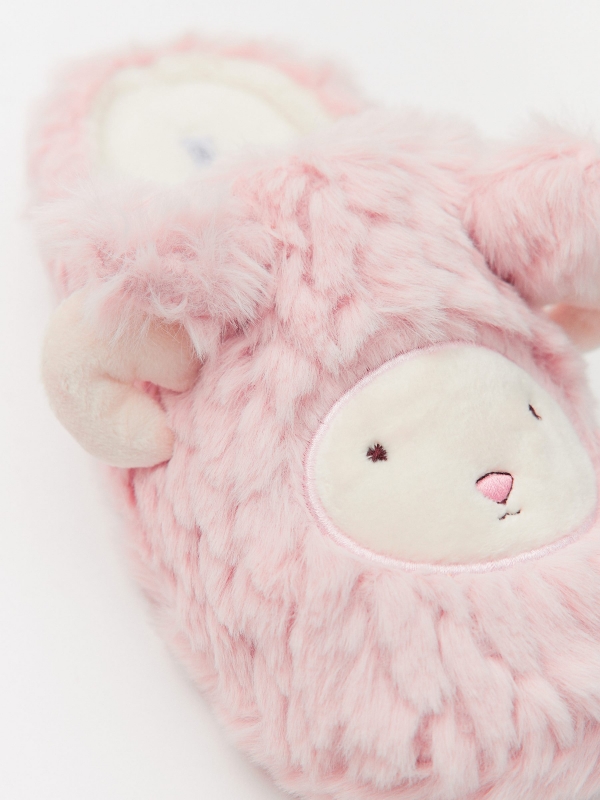 Rabbit house slippers light pink detail view