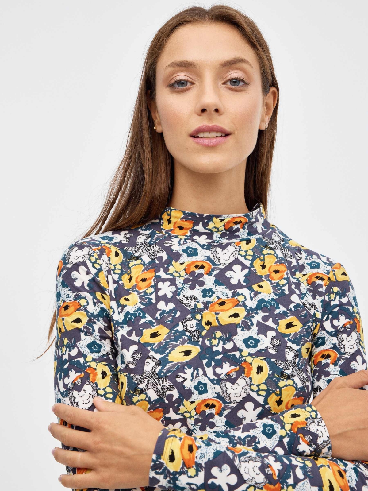 Perkins floral print slim T-shirt multicolor detail view