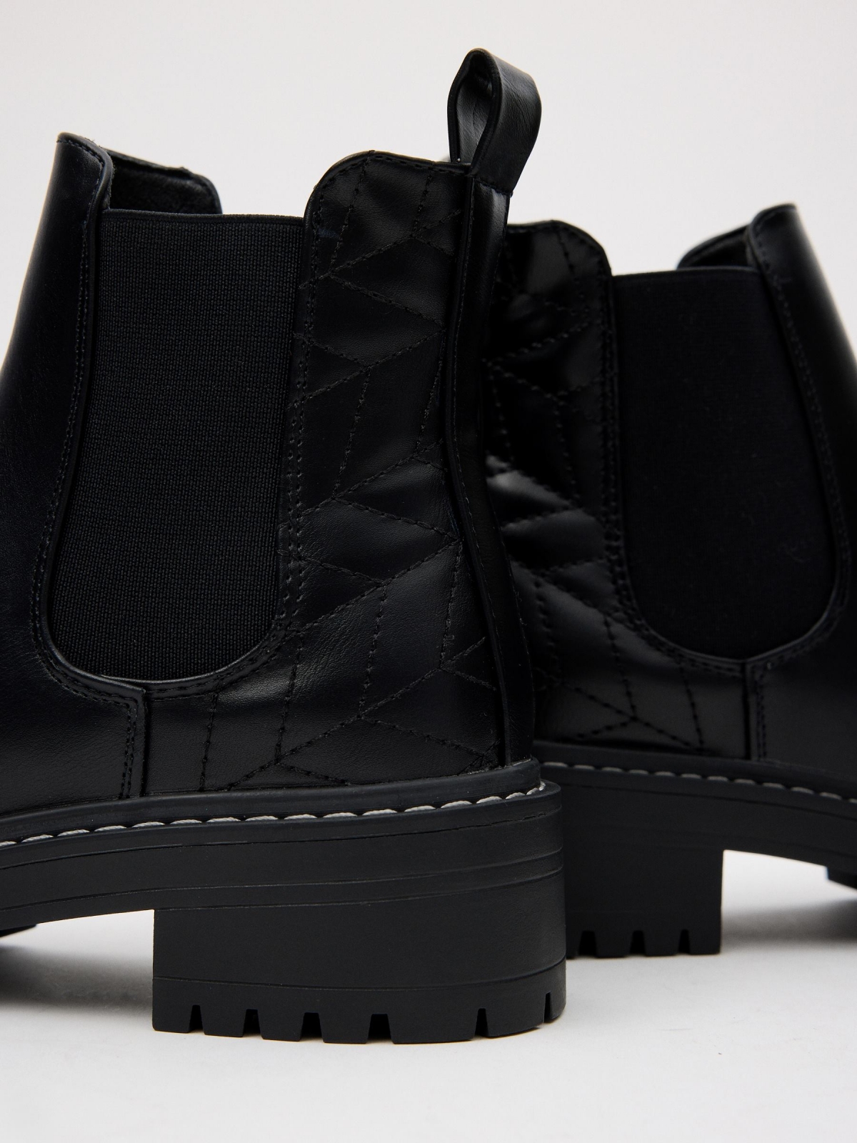 Quilted collar booties black detail view