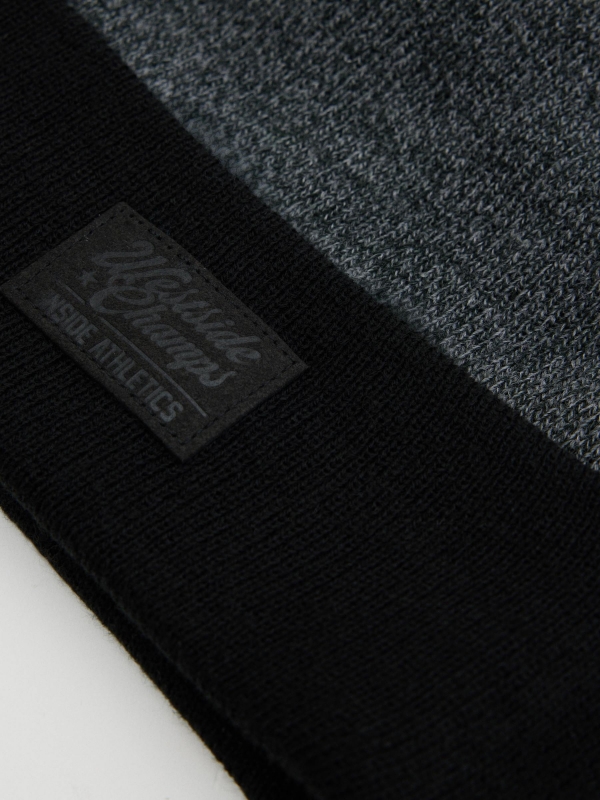 Men's gray and black cap grey detail view