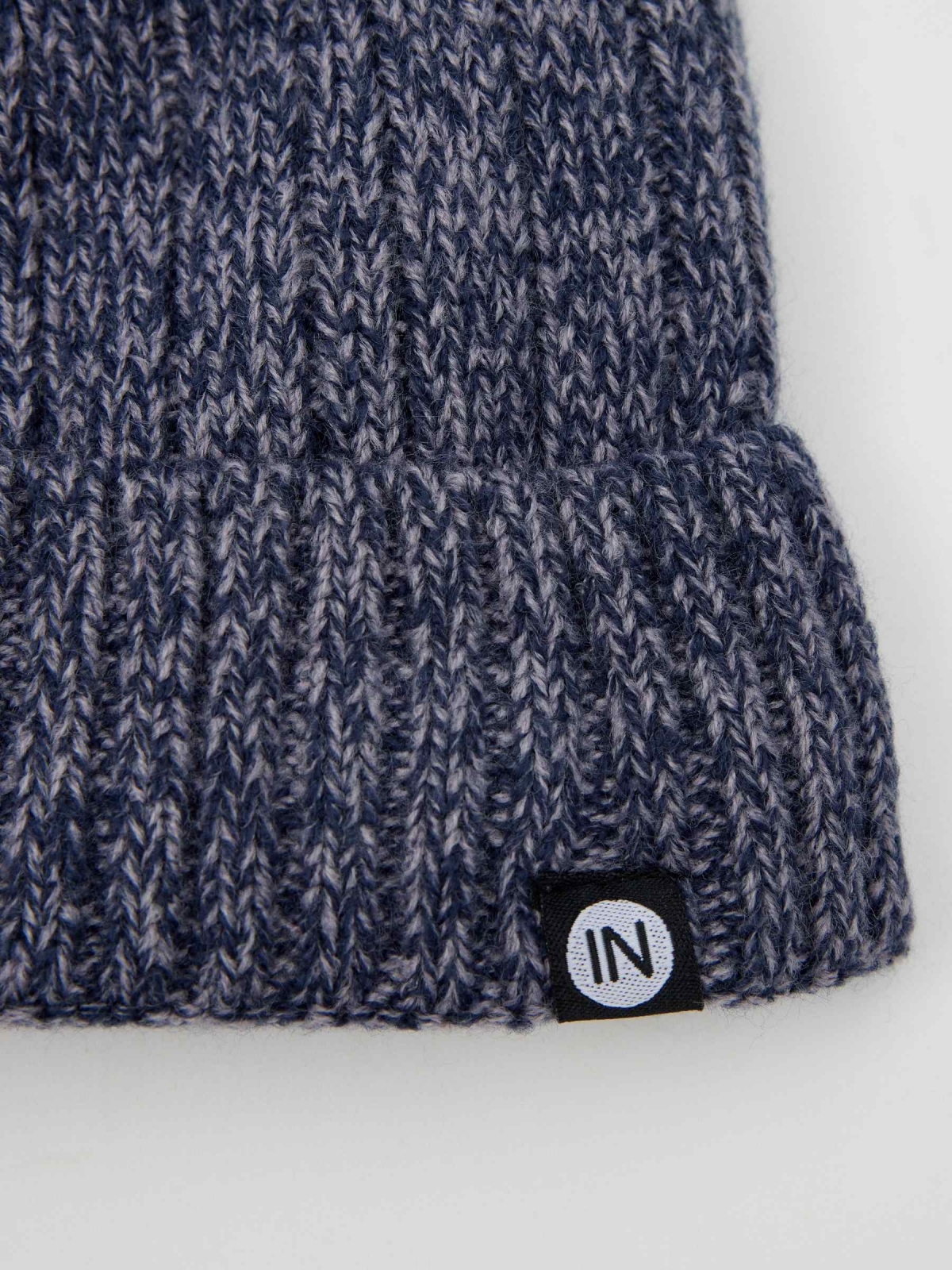 Gorro de hombre jaspeado azul vista detalle