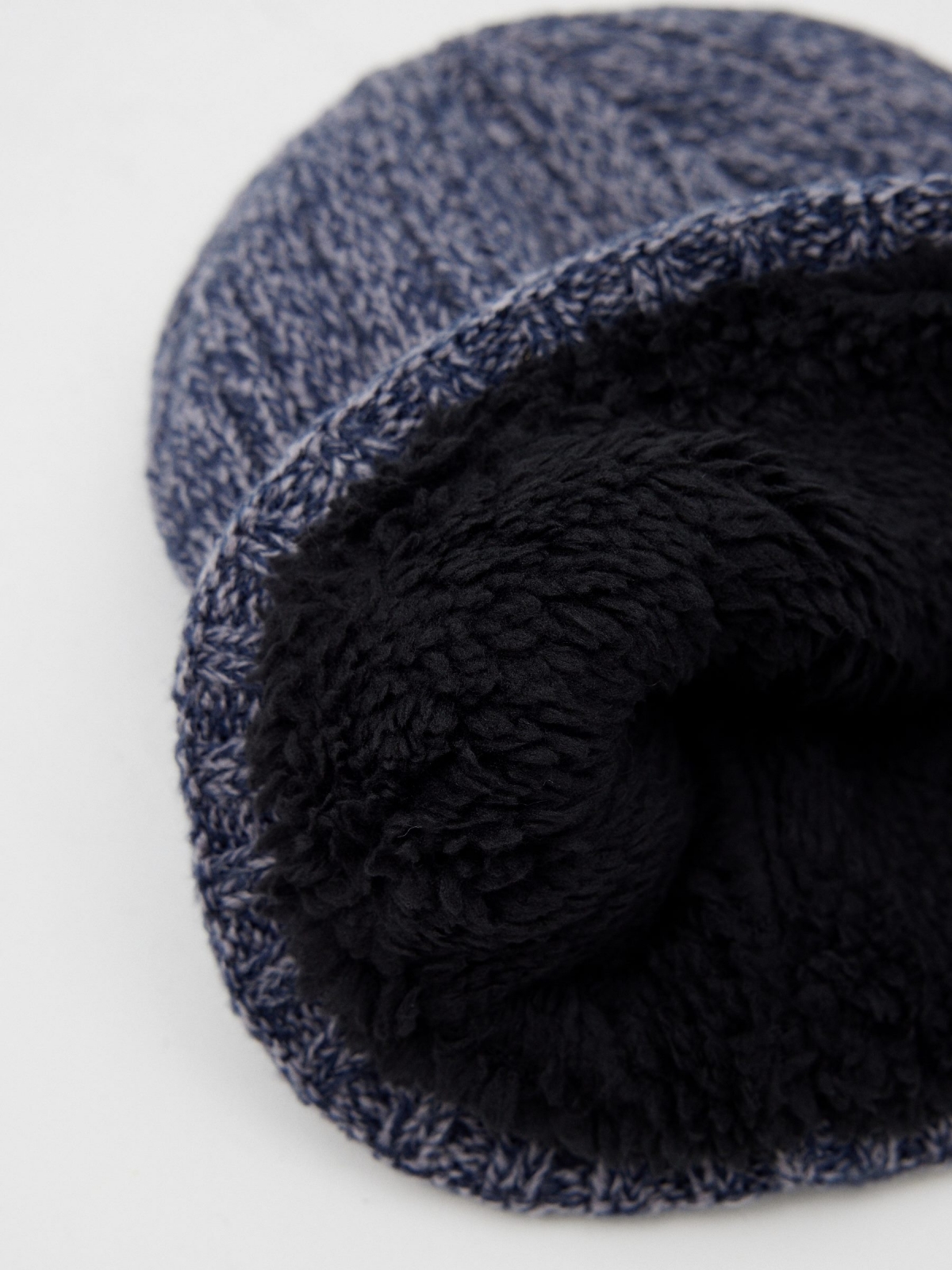 Gorro mosqueado para homem azul vista detalhe