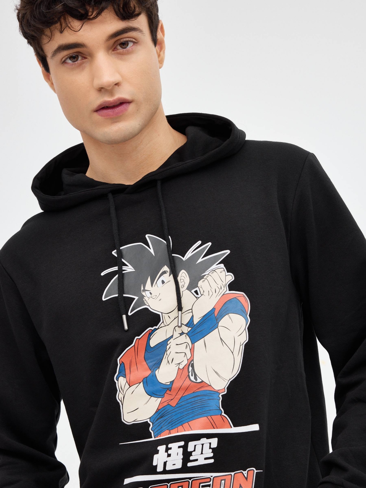 Sudadera Dragon Ball Super negro vista detalle