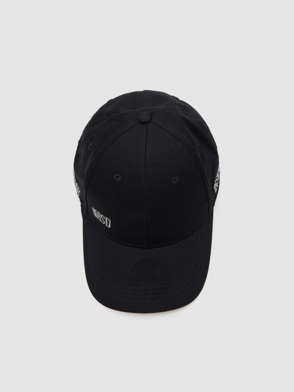 INSIDE basic cap black detail view