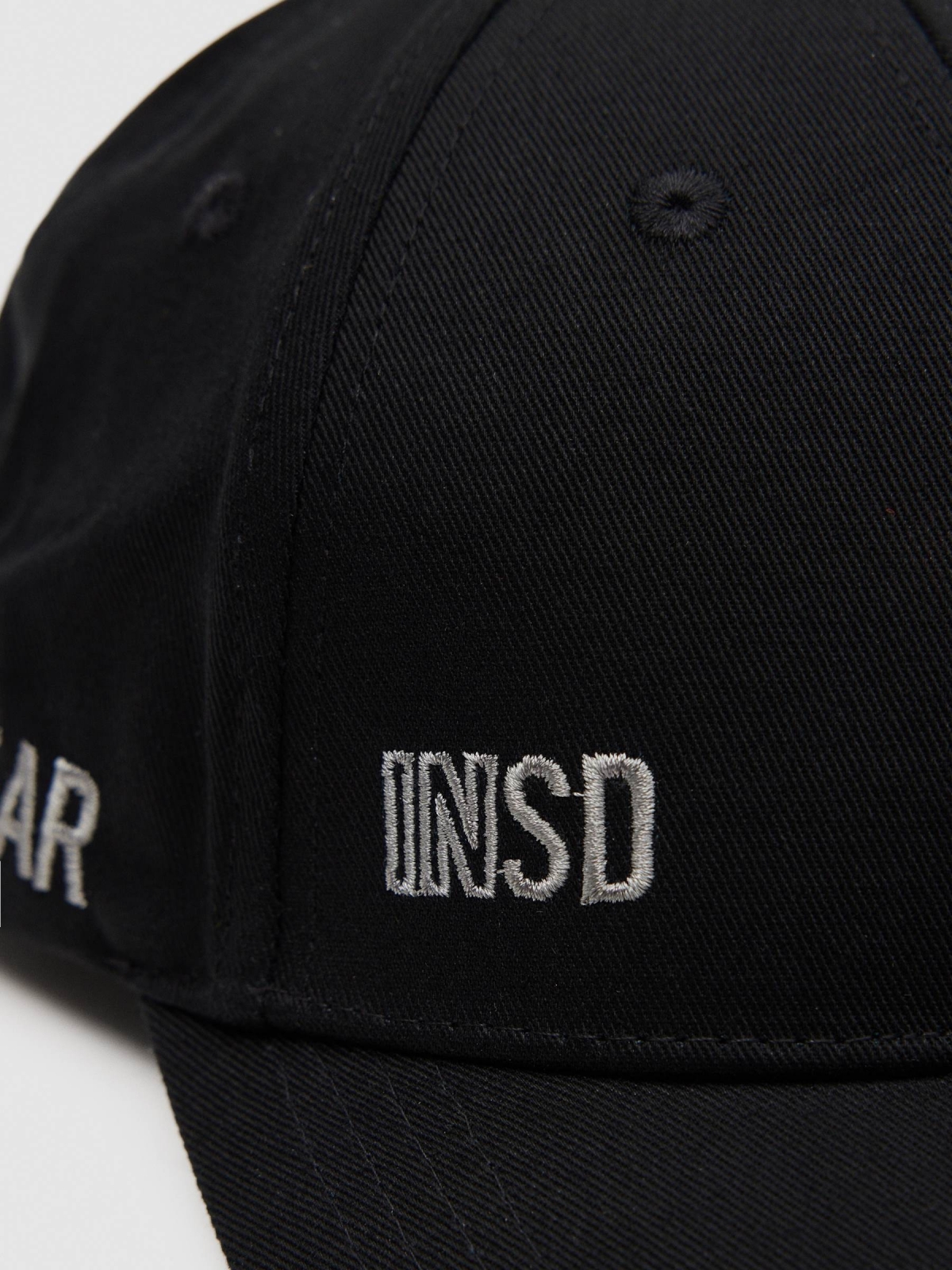 INSIDE basic cap black detail view