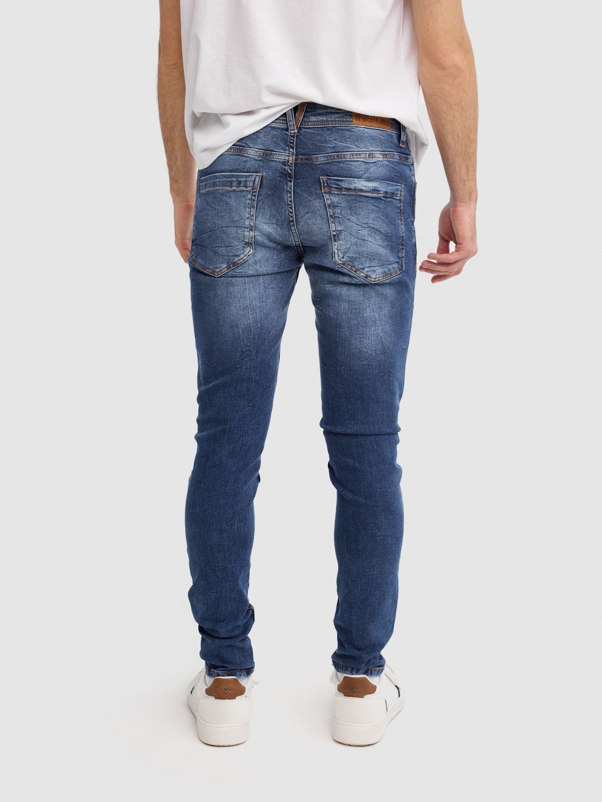 Jeans super slim azul vista meia traseira