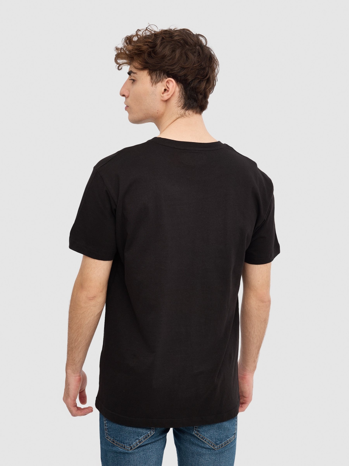 T-shirt Monster preto vista meia traseira