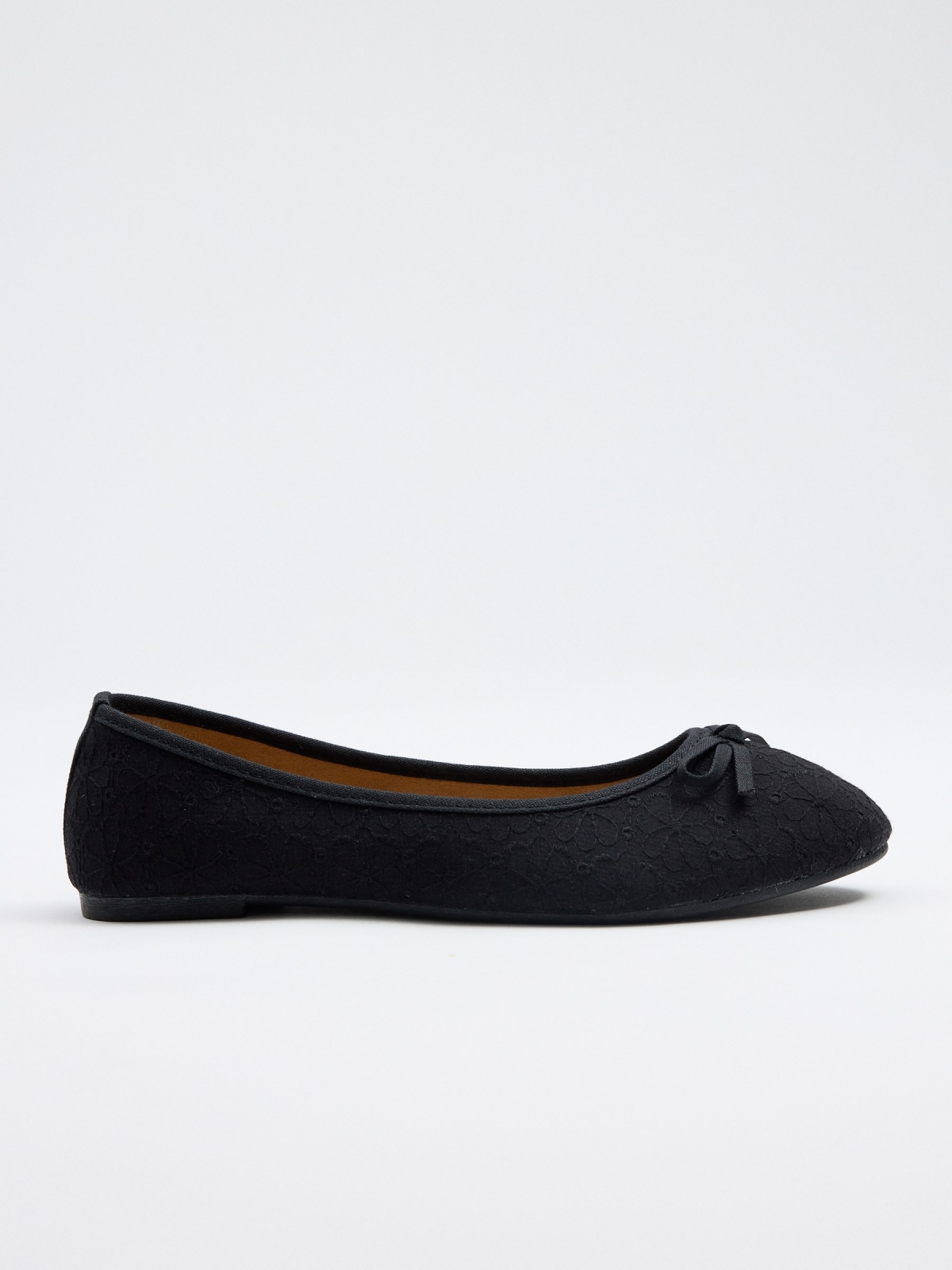 Embroidered ballerinas black