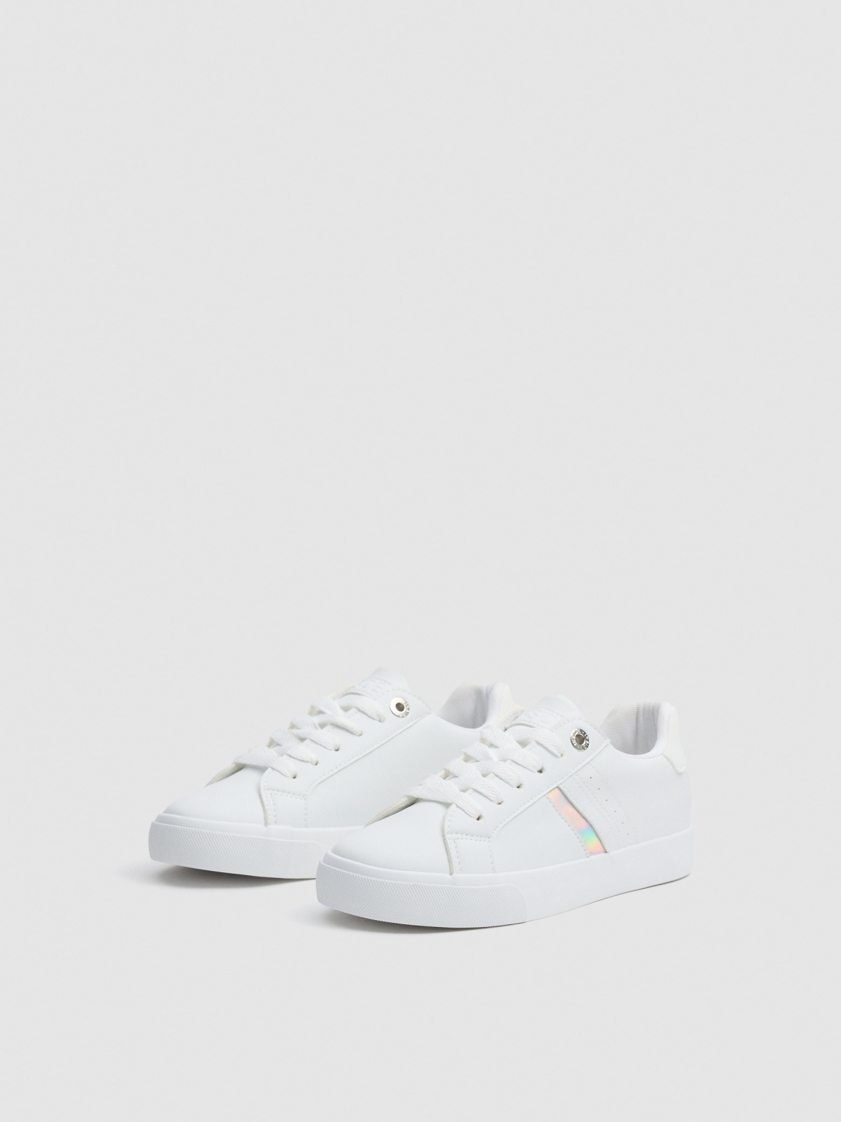 Casual platform sneaker white 45º front view