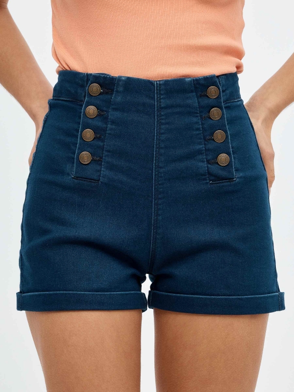 Short denim cintura alta com botões azul vista detalhe