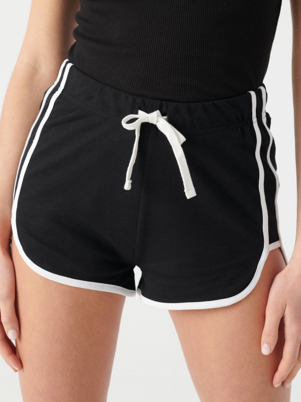 Contrast trim shorts black detail view