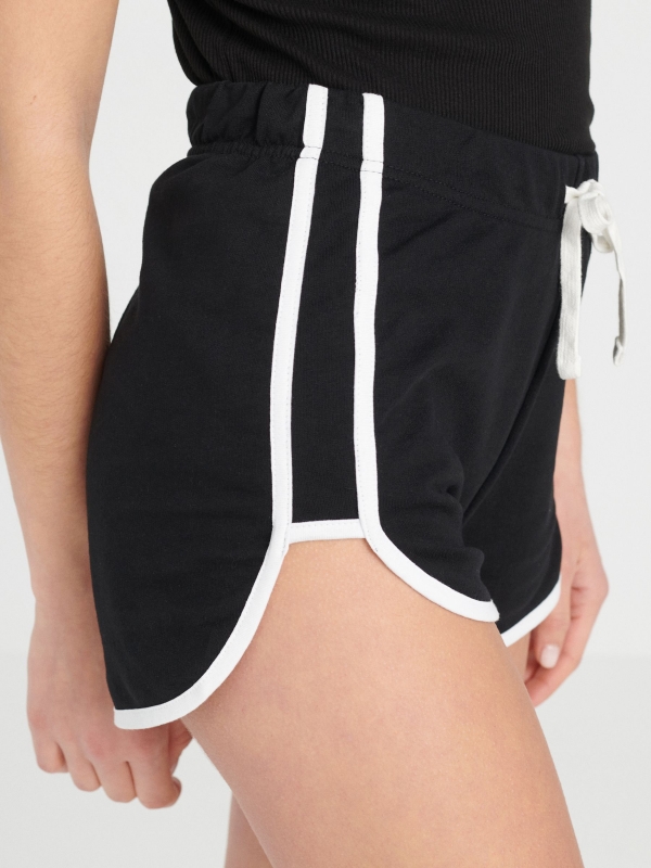 Contrast trim shorts black detail view