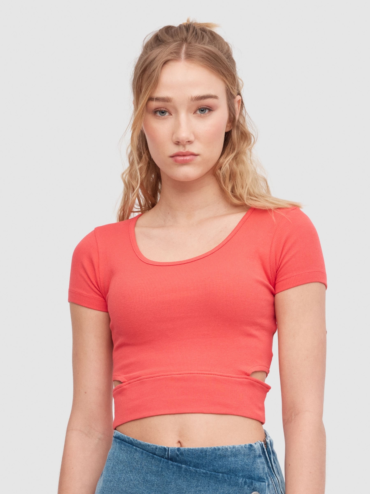 Crop top cut out