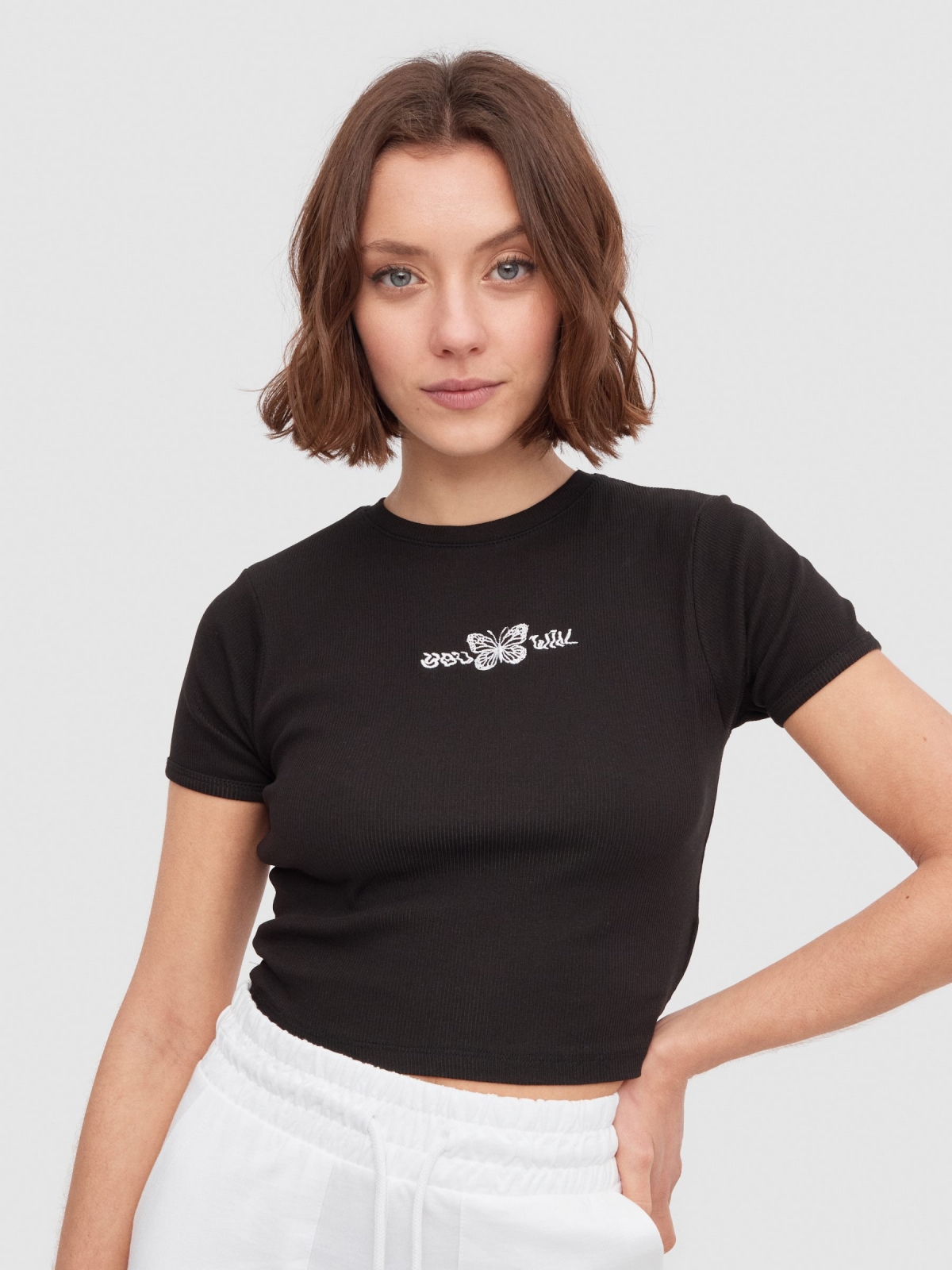 Rib butterfly embroidered T-shirt