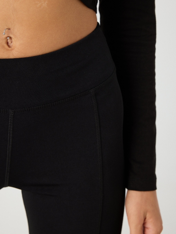 Leggings detalle mesh negro vista detalle