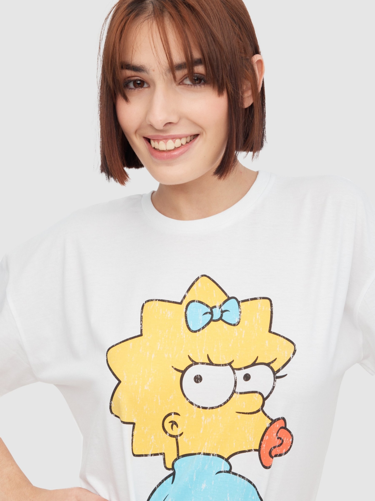 Camiseta oversize Maggie Simpson blanco vista detalle