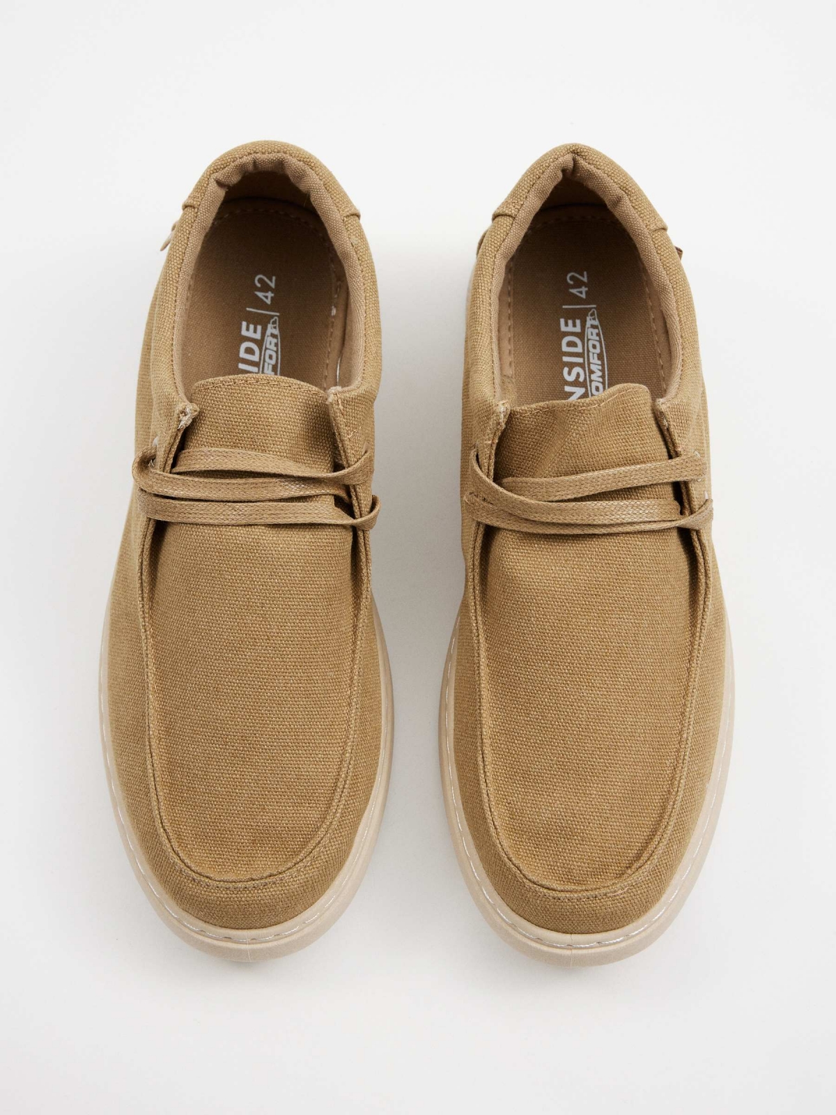 Sapato wallabee de lona areia vista superior