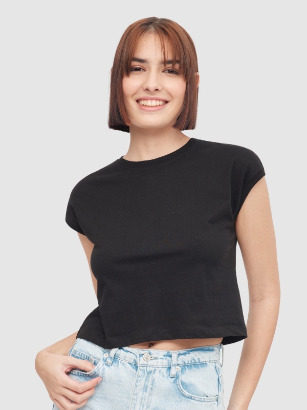 Basic sleeveless top black middle front view