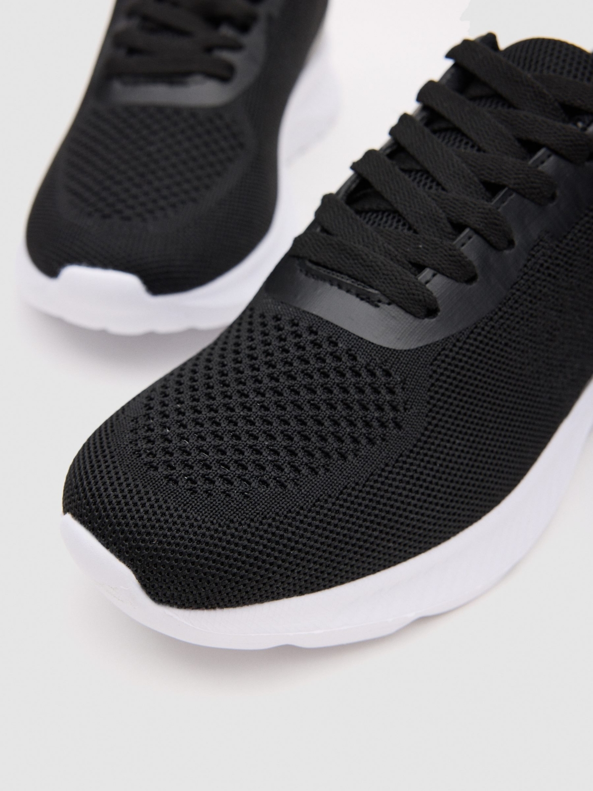 Nylon casual sneaker black detail view