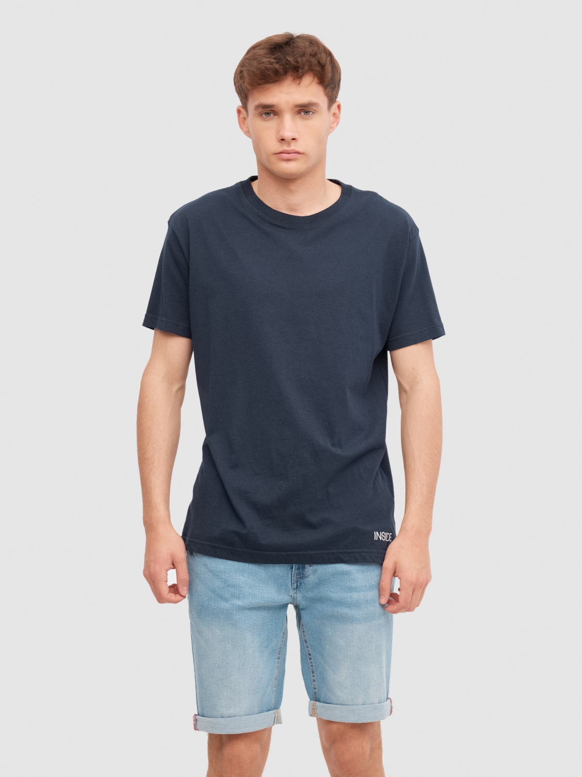 Skinny washed Bermuda blue middle front view