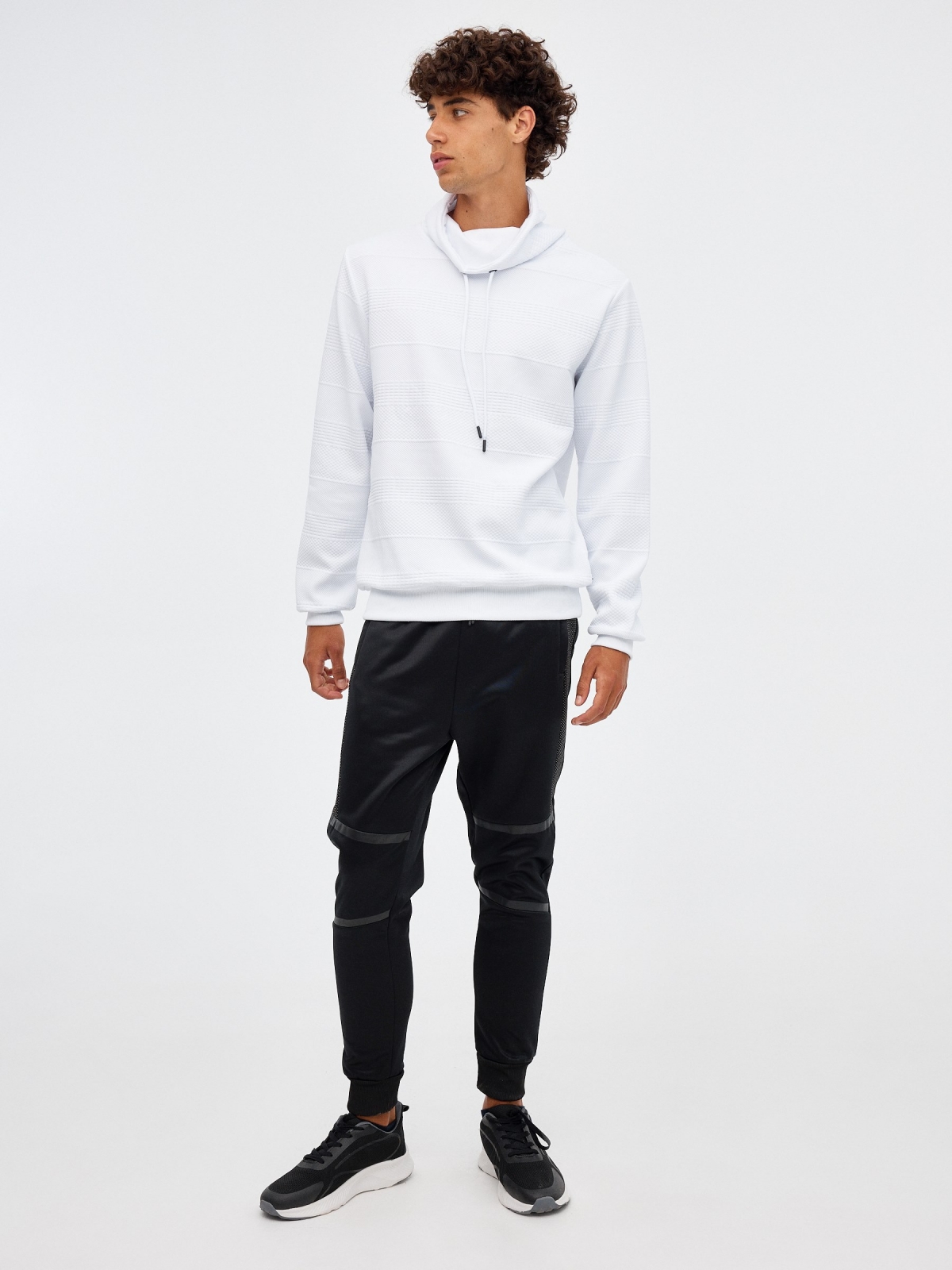 Pantalón jogger negro