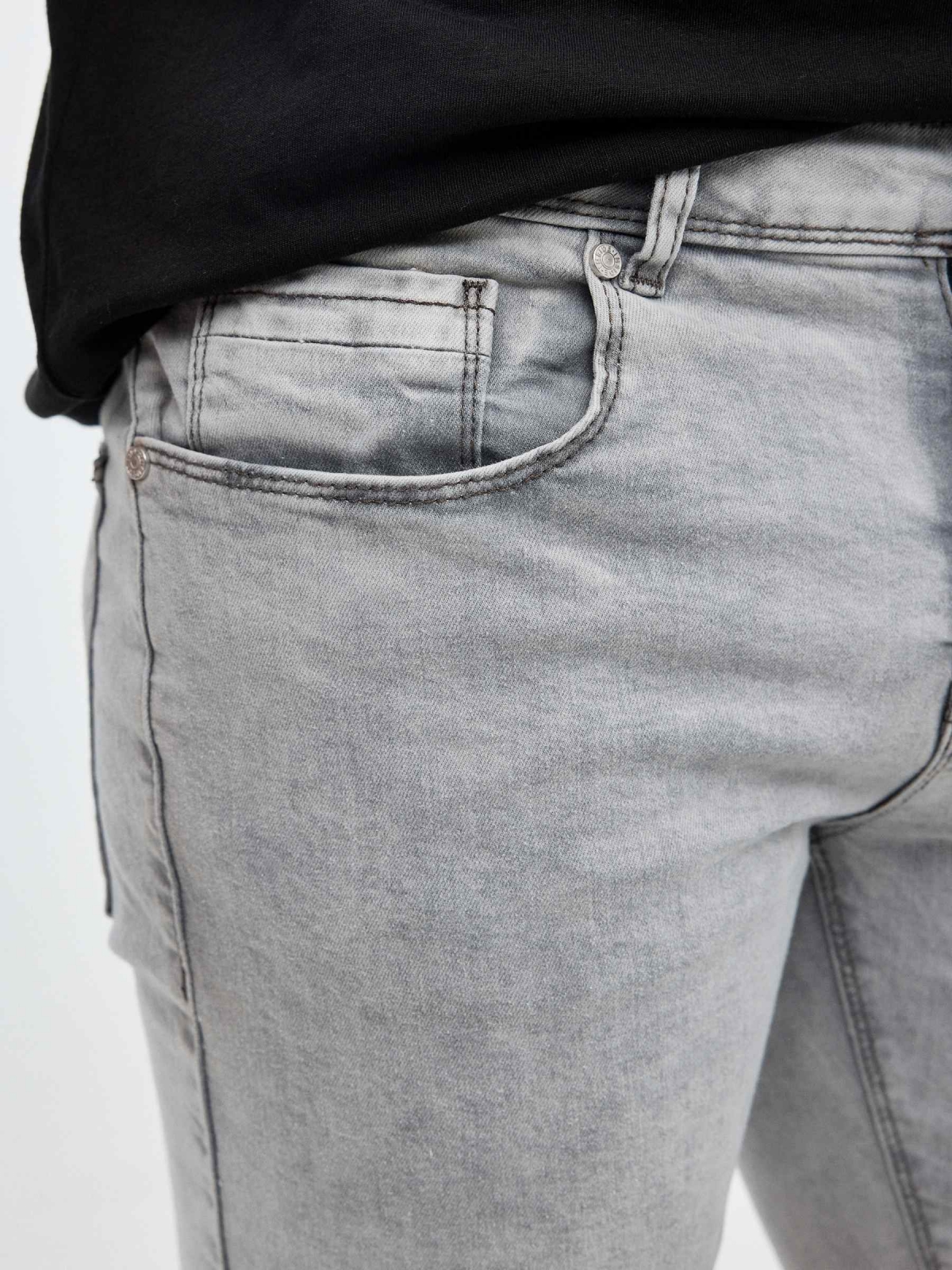 Basic gray denim bermuda light grey detail view