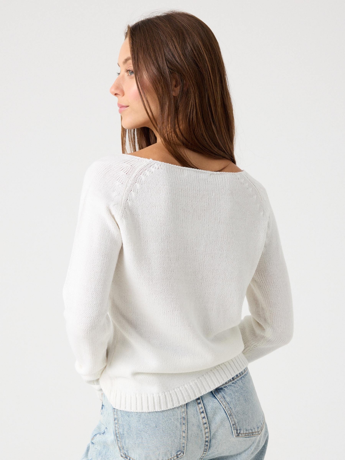 Basic crew neck sweater white middle back view