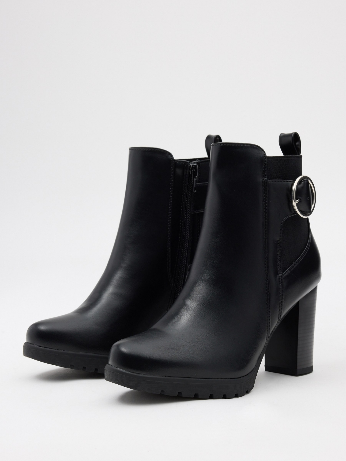 Rubber and buckle bootie black 45º front view